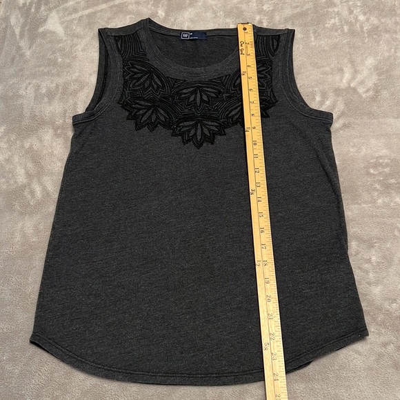 GAP Gray Embroidered Tank Top - Picture 11 of 14